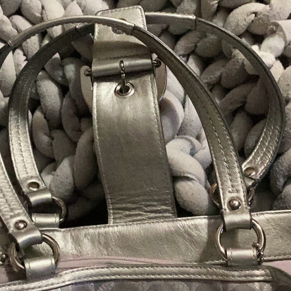 Coach Lynn Soho Signature C Jacquard Tote Bag Metallic Silver - Early 2000’s - Picture 6 of 8